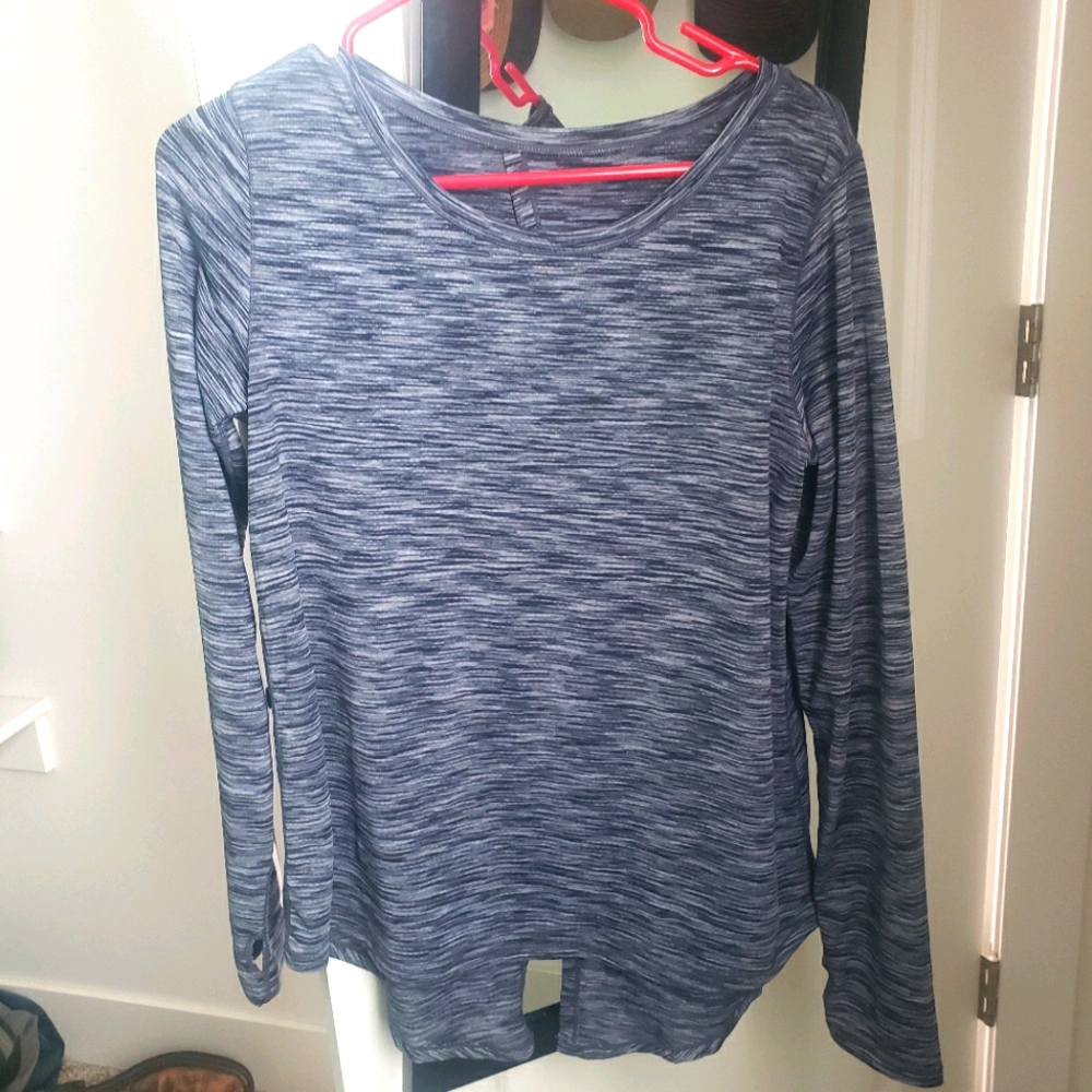 Zyia split back tee